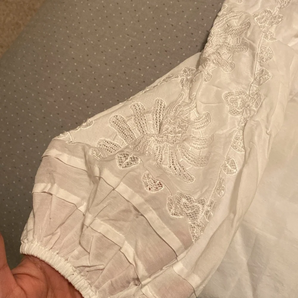 Anthropologie White Off-Shoulder Peasant Blouse